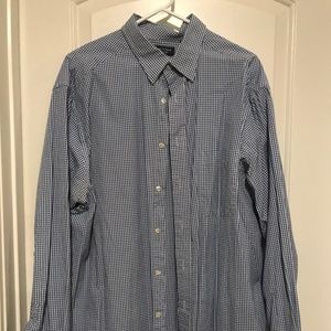 Roundtree & Yorke Button Down Shirt